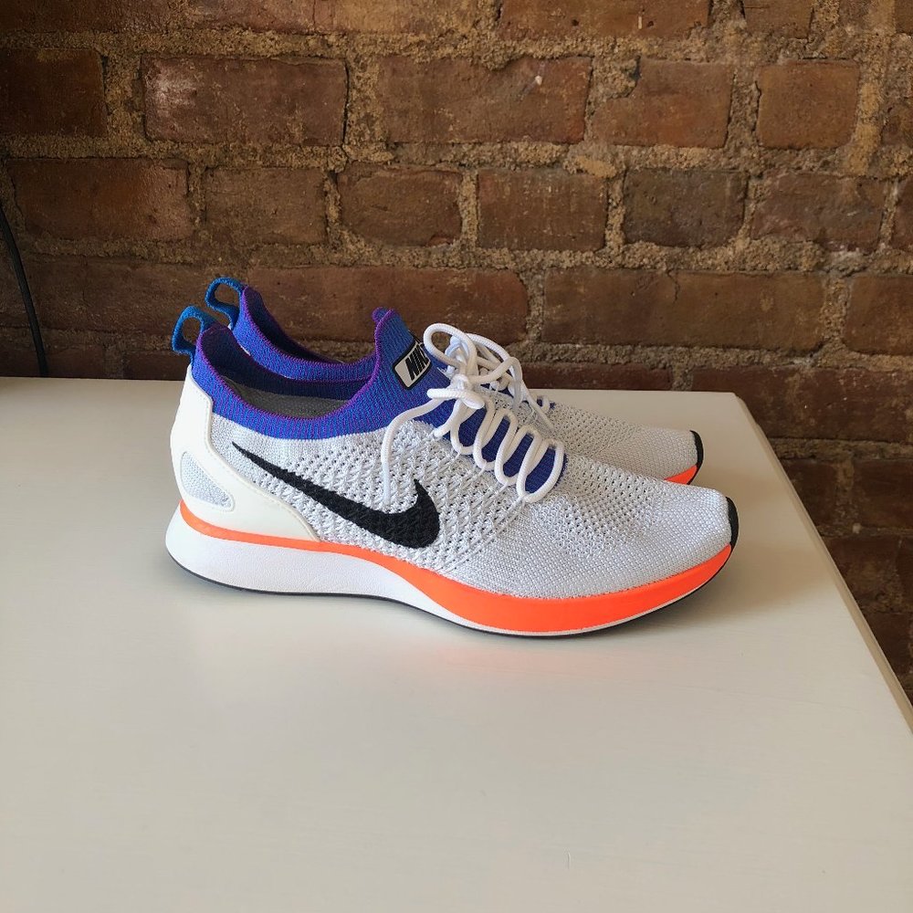 NIKE Sneakers, NEW, NEVER WORN, Size 8.5